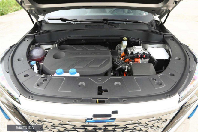 高效电混SUV二选一；蓝电E5对比欧尚Z6 iDD谁更好呢？
