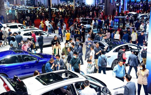 中国与印度汽车拥有率惊人对比,谁更占优势?