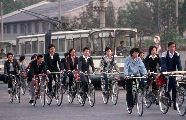 中国与印度汽车拥有率惊人对比,谁更占优势?