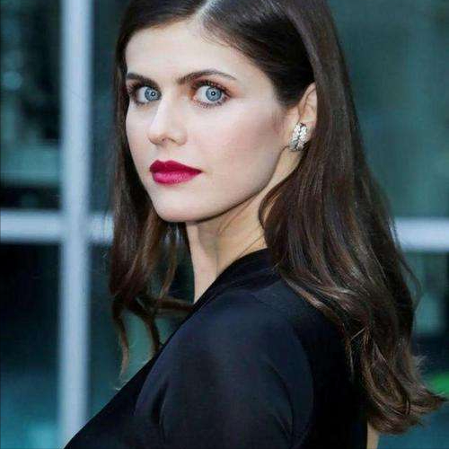 2024年最新高颜值女星大尺度欧美剧力荐，精彩坐标盘点