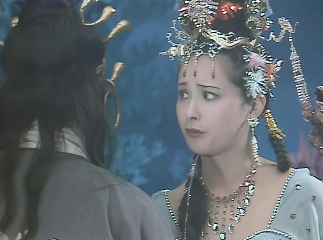 《西游记》中颜值最高的八位女妖,有两位是狐狸变化而成的