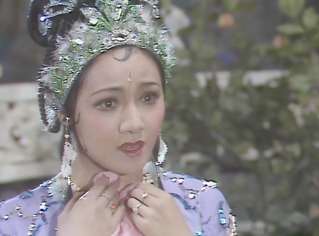 《西游记》中颜值最高的八位女妖,有两位是狐狸变化而成的