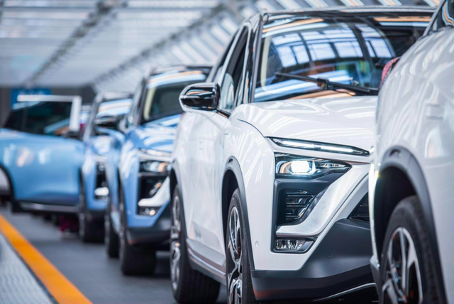 造车新势力消亡史:定做制服花费60万,给创始人老婆发工资