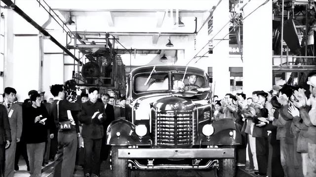 中国与印度汽车拥有率惊人对比,谁更占优势?