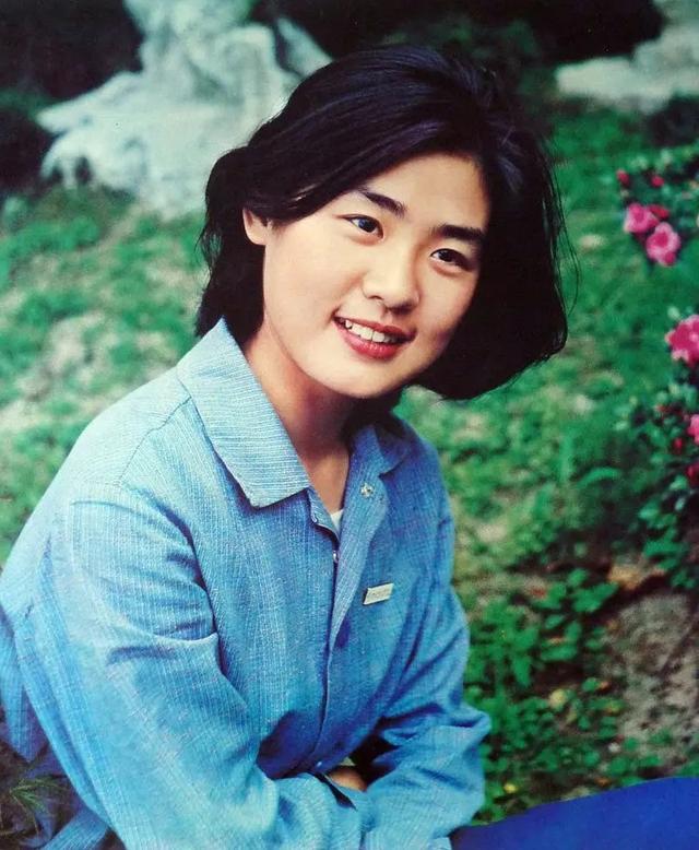 朱时茂、丛珊曾引领80年代浓眉风潮，迷倒众生，如今则是细眉当道