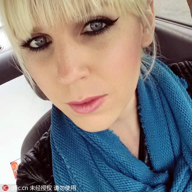 一言不合就变性!金发美女爆照述其从小伙变女人的历程