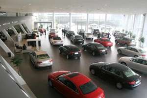 汽车回收价格(补贴大涨：你的旧车能换多少？2025年汽车以旧换新政策大升级)