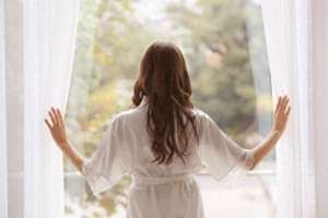 喜欢发美女(给异性朋友发照片的心理，总有你无法完全理解的真相)