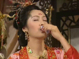 四版贵妃醉酒,有人吟诗,有人起舞,还有人在脱衣?