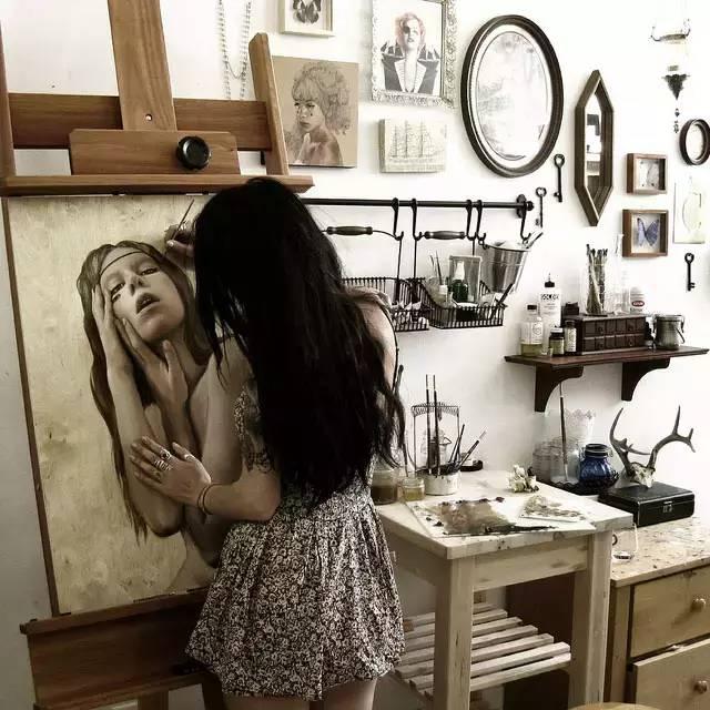 人体油画艺术:自学画画的大美女,人体绘画作品如此火爆