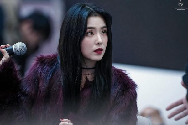 裴珠泫生图和精修图无差别,真实物美女!网友:丸子头丑爆