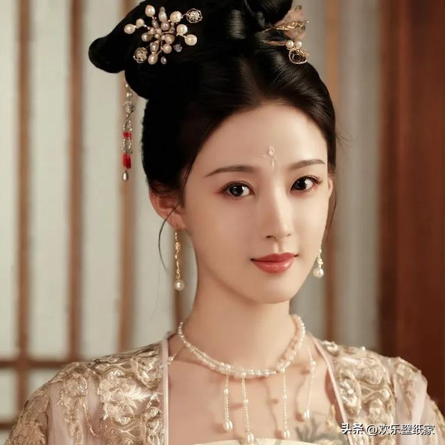 一组温婉美丽的国风美女|微信女头像