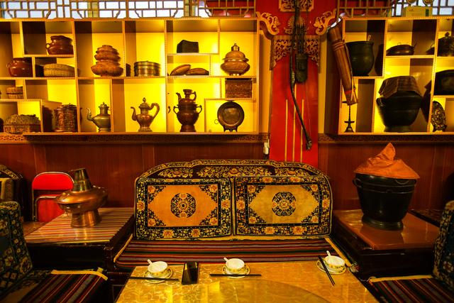 西藏旅游不可错过的藏式餐厅,品美食长见识,藏族美女能歌善舞