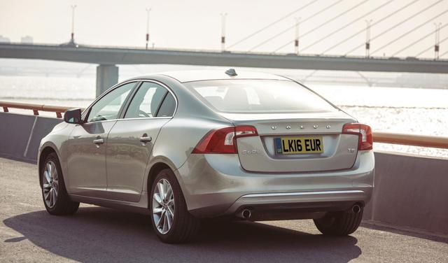 怎么看汽车跑了多少公里?车辆公里数查询方法汇总,远离调表车