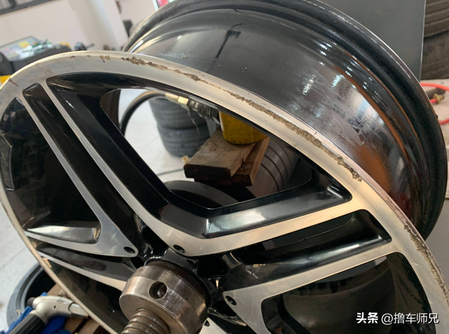 轮胎漏慢气必须要换胎?别浪费钱,其实自己动手就能修好