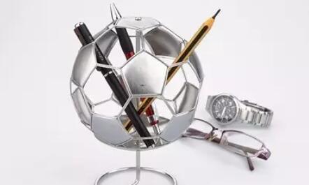 老公爱车如狂,装饰新家全用汽车零件做摆件,效果堪比4s店