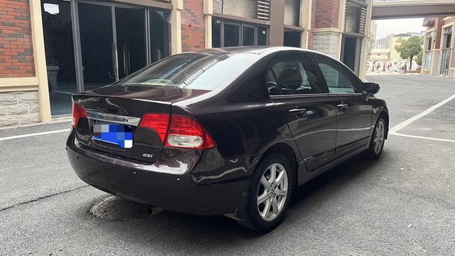 2.1万的 2009款思域跑了 13万公里,3次过户值得买吗?