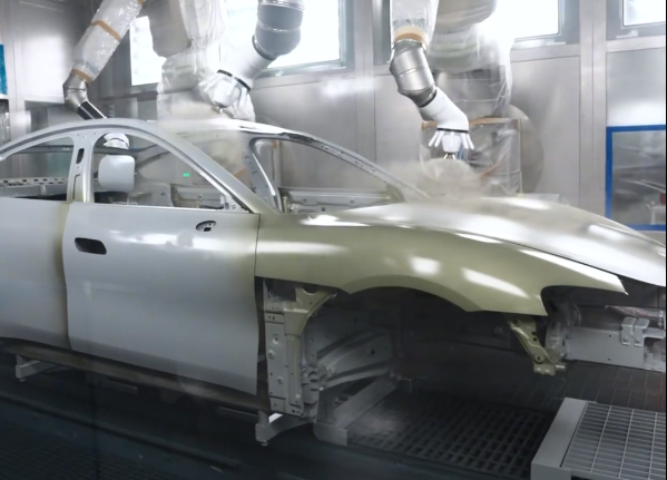 雷军亲自揭秘小米汽车涂装车间：”镜面级”漆面高级之处在哪里？