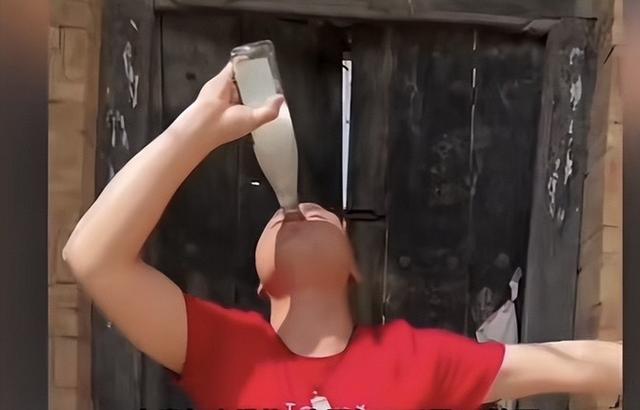 “喝酒四巨头”:一年全没,有的去世当天喝4瓶白酒,最小仅26岁