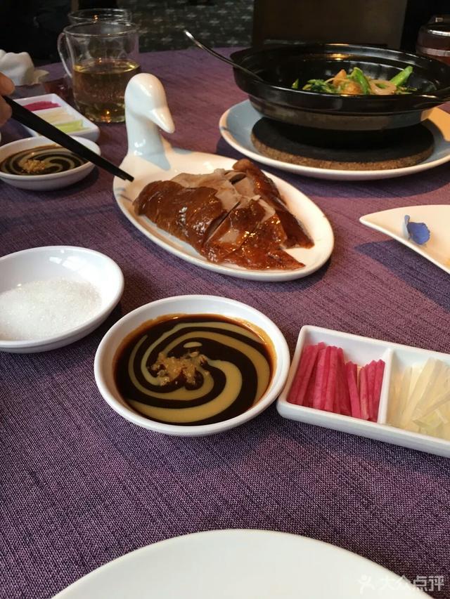 我们提前考察了6家烤鸭店,与新标准还有点差距