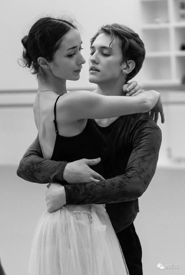 安利一组双人舞蹈照片,美扑面而来