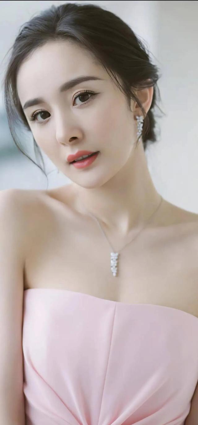 国内公认的十大美女,你喜欢的是否也在? 1. 刘亦菲