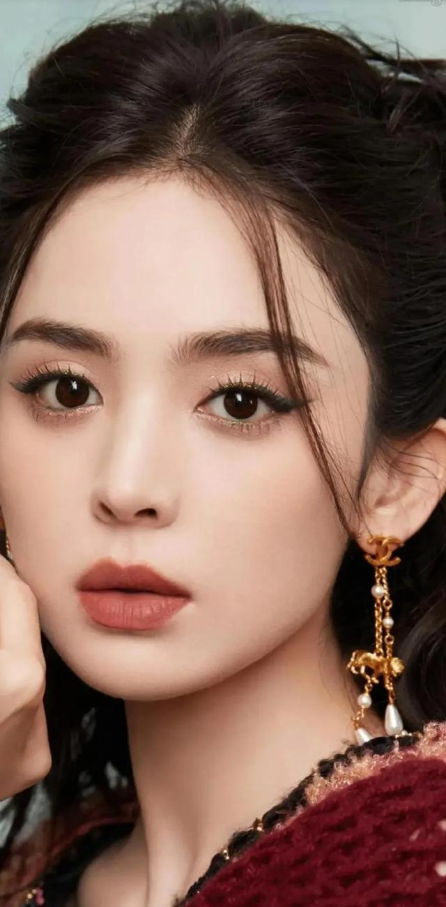 国内公认的十大美女,你喜欢的是否也在? 1. 刘亦菲