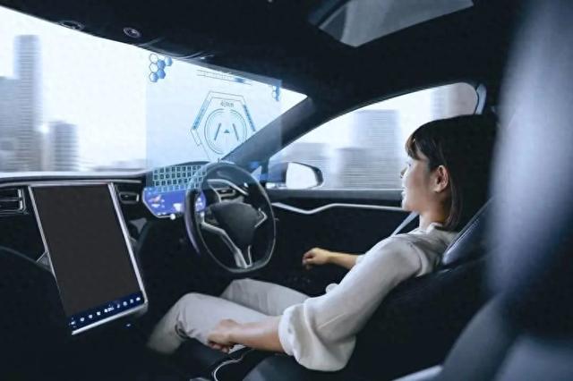 都 2025 年了,自动驾驶汽车怎么还没走近千家万户啊!!!