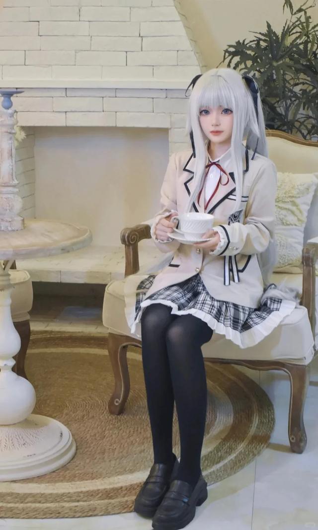 美少女万华镜篝之雾枝COS，黑丝过膝袜，简直太爱了