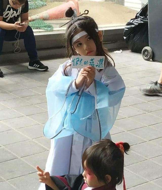 小学生玩起cos简直神还原,那些假扮萝莉的大人这下尴尬了