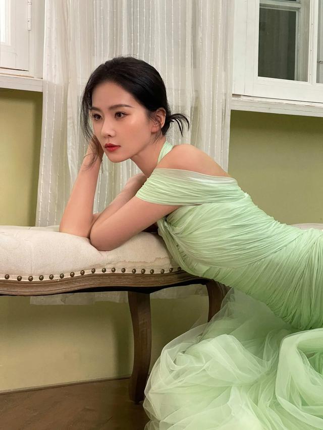 国内公认的十大美女,你喜欢的是否也在? 1. 刘亦菲