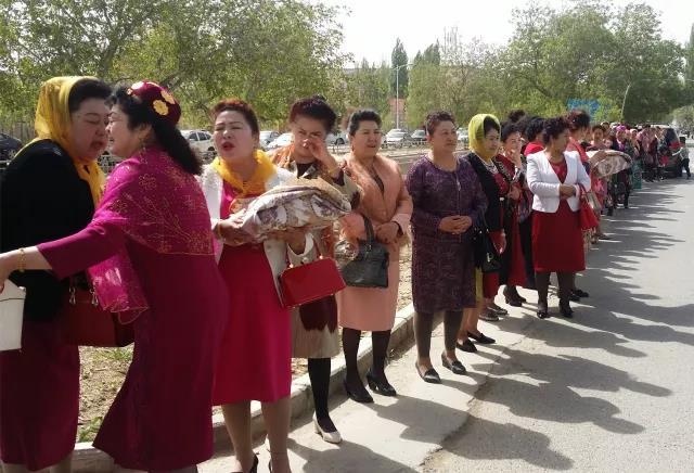 陈军:我在和田参加一场迟来的婚礼