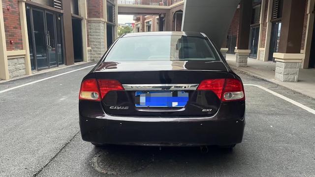 2.1万的 2009款思域跑了 13万公里,3次过户值得买吗?