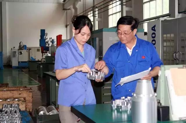 “湘女数控第一人”!湘潭妈妈把高精尖玩出了新高度