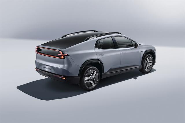 可变形的汽车!家庭大玩具!长安启源E07上市售价19.99万元起