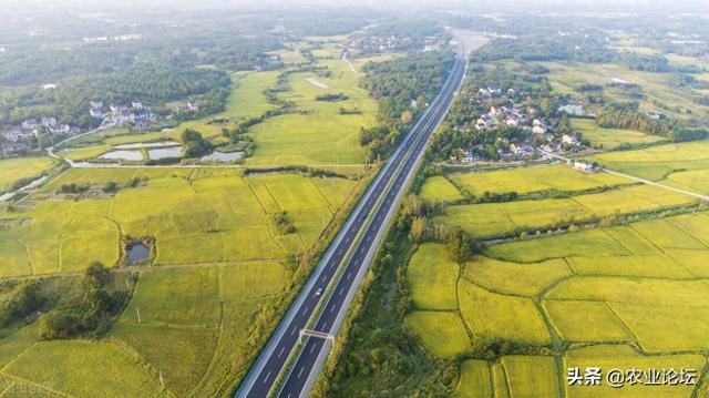 2022年交通补助标准：脱贫劳动力跨省就业每人补助多少钱？