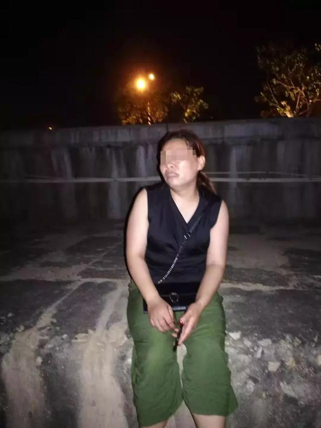 女子只穿内衣自拍绑架视频,勒索家人2万元!因镜头太稳,被民警发现端倪……