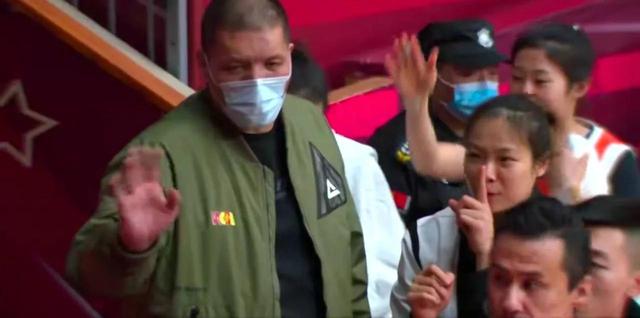 四川女篮总冠军悬了,李梦惨遭昔日队友围剿,恐第二战无力翻盘