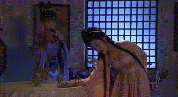 四版贵妃醉酒,有人吟诗,有人起舞,还有人在脱衣?