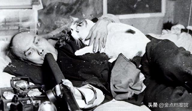 罕见老照片:洋人拍摄日本女裙底,慰安妇发怒咬断鬼子下体