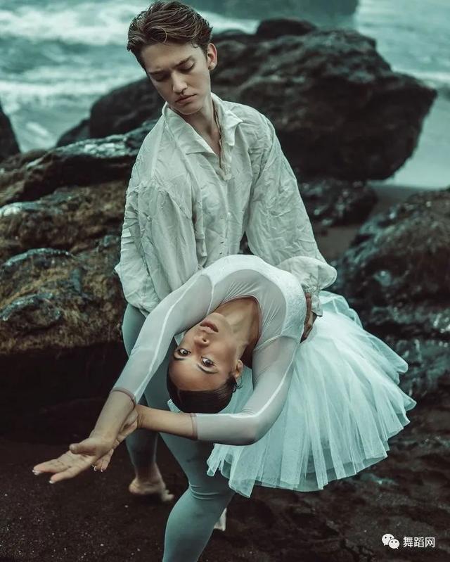 安利一组双人舞蹈照片,美扑面而来
