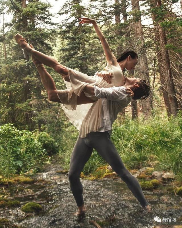安利一组双人舞蹈照片,美扑面而来