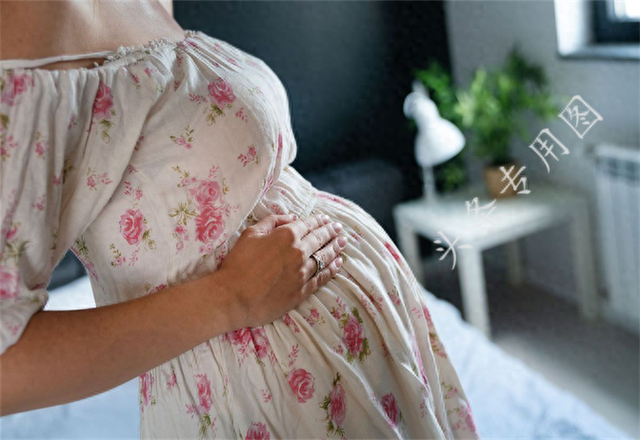 25岁女子相亲34岁男子,称女孩的胸小,女方直言:看你就是阳痿