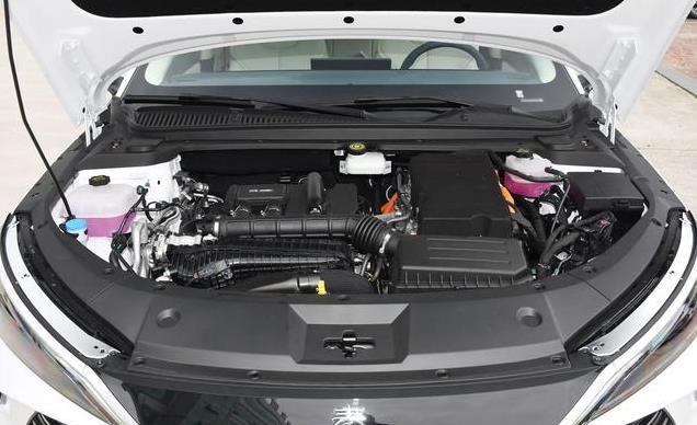 起步不到10万,油耗低至1.11L,满油跑2100km,月销39490台,真牛