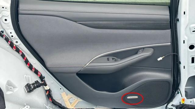 小米汽车白车身曝光!年轻人的第一台轿跑?