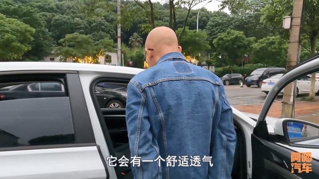 车子织物座椅有必要包真皮吗?听过来人的实话,别等到夏天才后悔