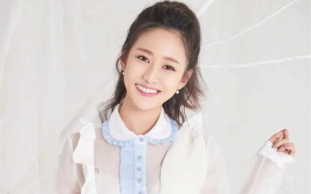 广东盛产美女!来自广东的20位女星,个个如花似玉,性感迷人