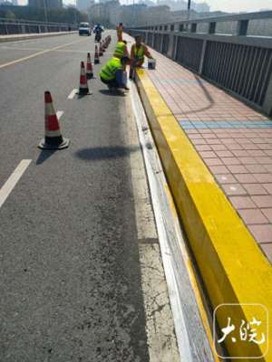 六安汽车维修(六安云露桥维修新进展，开始刷油漆了)