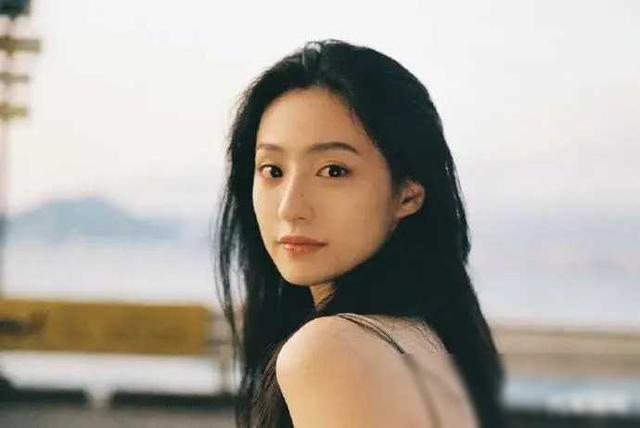 广东盛产美女!来自广东的20位女星,个个如花似玉,性感迷人