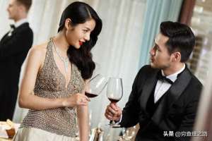 美女拷问美女(把握对话的节奏，和美女进行一次愉快的深入聊天)